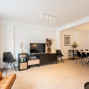  Appartement Spacious Penthouse For 8 People In The Centre